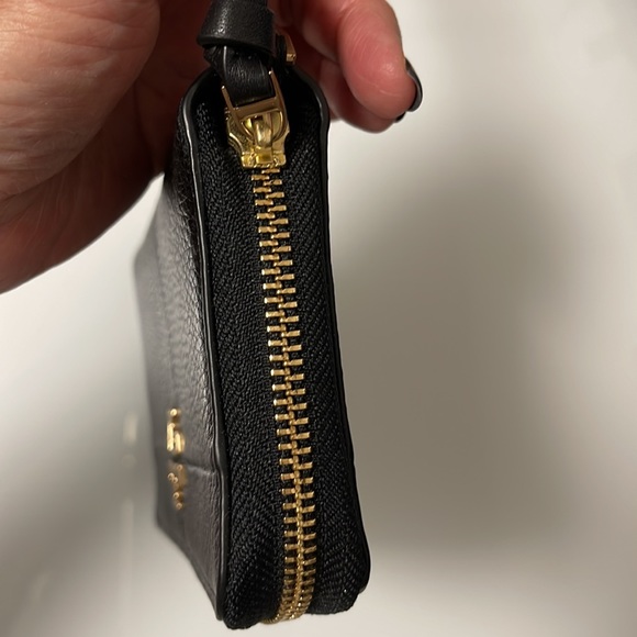 Tory Burch leather smartphone wallet - Picture 7 of 9